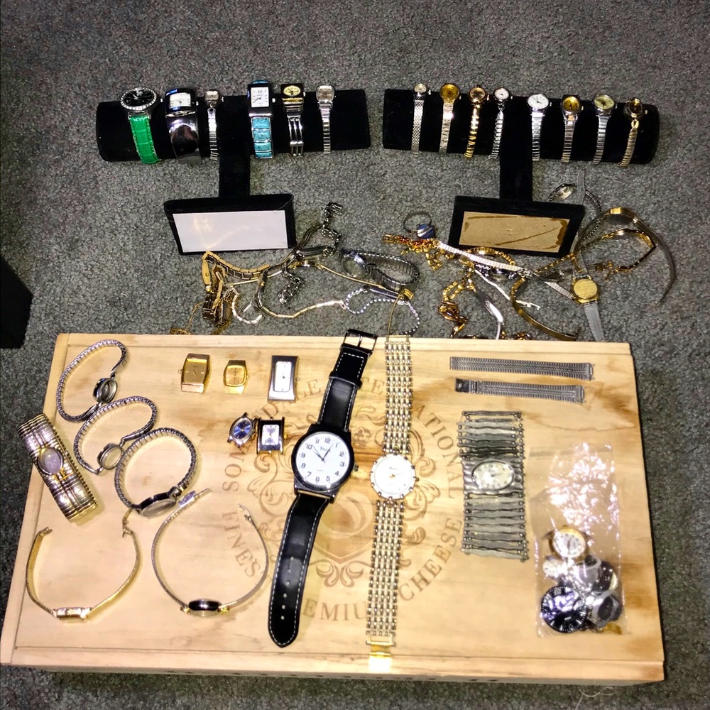 Women’s watches for parts or repair.